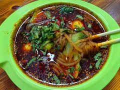 -不起眼麻辣烫凉皮店