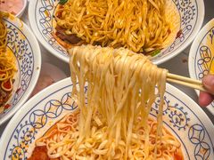 -李与白包子铺(桐梓林店)