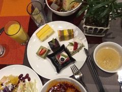 抹茶蛋糕-昆明南亚风情园豪生大酒店-泰式国际海鲜自助餐厅