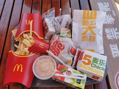 -七彩云南欢乐世界