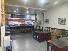 -牛一嘴·兰州牛肉面·大盘鸡(财富中心店)