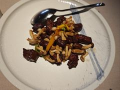菌菇爆炒牛肉粒-漢舍中国菜馆(889广场店)