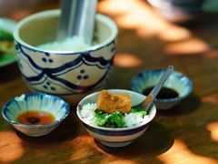 -Cuc Gach Quan Restaurant