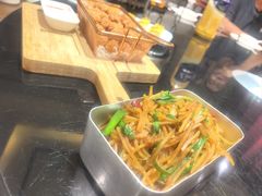 -东口码头·烧鸽子·鱼头泡饼·地方菜(金鹰悦城店)