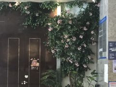 -粤塔x电竞酒店(深圳龙华大浪后浪新天地店)