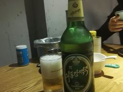 炸鸡配啤酒-富乐满韩国正宗炸鸡韩国料理(虹泉路店)