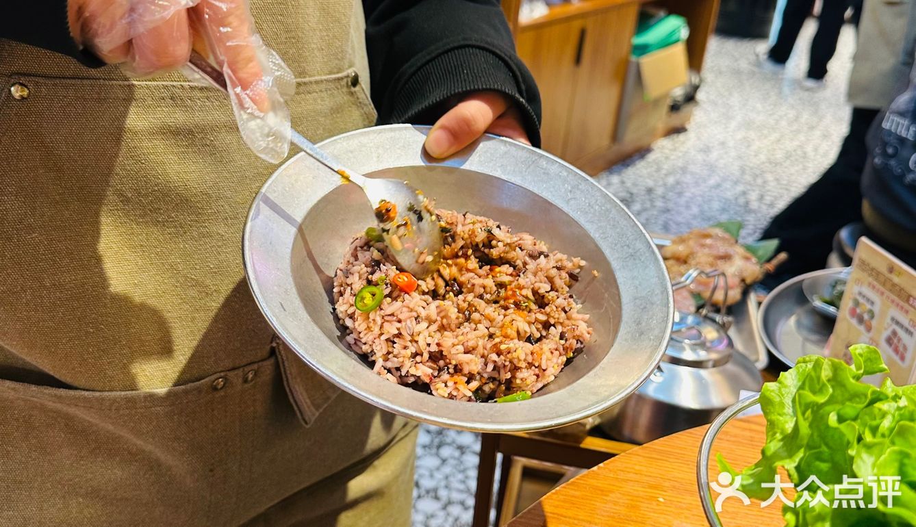 [吐]好吃到口水止不住的烤肉。蟹酱拌饭！
