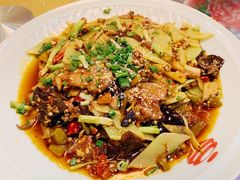 -三大钵江湖菜(空港店)