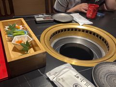 -山川小町·极番烧肉(新地假日广场店)