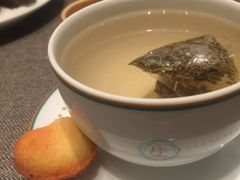 茉莉茶-PAUL LAFAYET 法式甜品(港汇广场店)