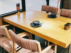 靠窗位-麦麦山云南菜(复地活力城店)