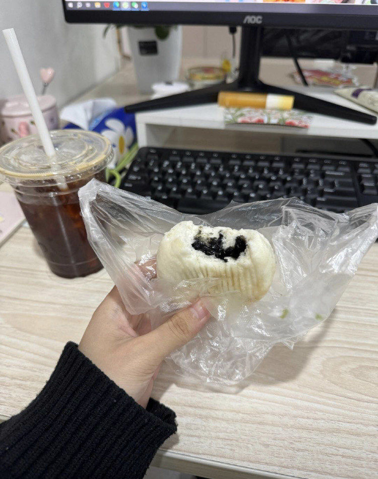 不理解为什么上班不把早餐带到办公室吃