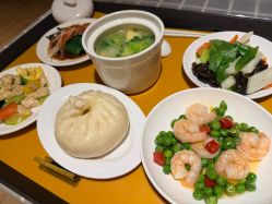 -月之旅·尊 高端月子会所(科馨别墅一店)