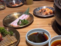 -汉城烤肉·黑金冠(华山路店)