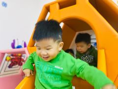 -黄浦乐烁龙鱼宝贝托育园(海潮路校区)