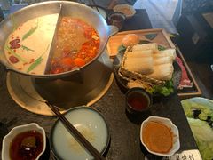 -湊湊火锅·茶憩(新中关购物中心店)