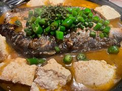 鲜青椒葱葱味烤鱼-探鱼·鲜青椒爽麻烤鱼(广州花都来又来店)