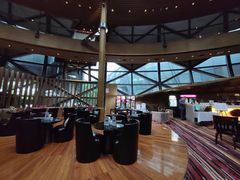 -上海滴水湖皇冠假日酒店