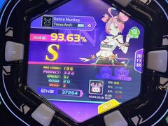 -极限PLAY运动娱乐新世界·团建派对潮玩休闲馆·室内蹦极高空游乐园