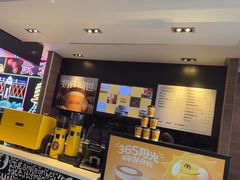 -麦当劳(汉口火车站候车室店)