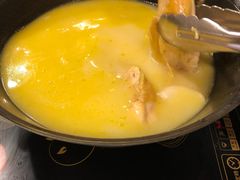 -鲜入围煮花胶鸡海鲜火锅