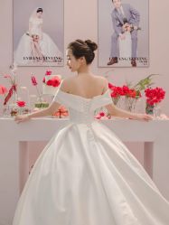 -伯瓷皇后婚纱艺术空间
