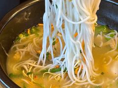 -勺子米线·云南传统小吃市集(四方街店)