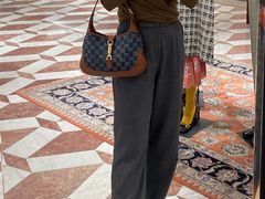 -Gucci(青岛海信广场店)