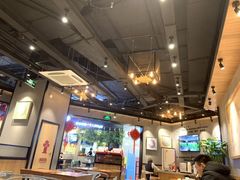 大堂-渝是乎川渝小炒(新世界百货望京店)