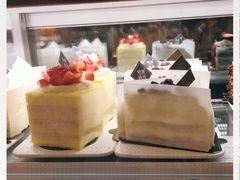-焙丽拾光(麦凯乐直营店)