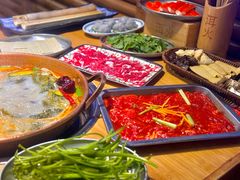 -洱火云南酸菜牛肉火锅(石景山当代商城店)