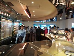 -横琴湾畔餐厅(长隆海洋王国白鲸剧场店)