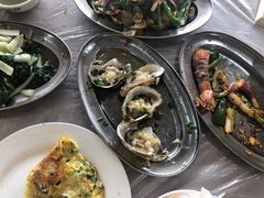 -红月湾海鲜饭店•沙滩海景(双月湾店)