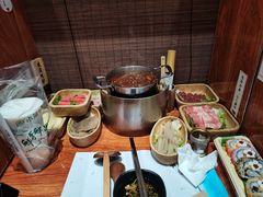 -独食火锅·半米屋台(直营总店)