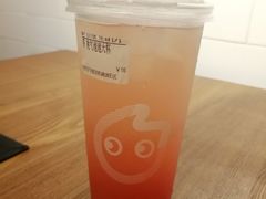 -CoCo都可(湖滨银泰店B区店)