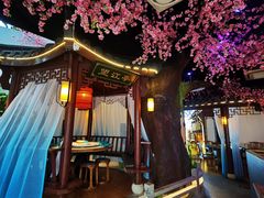 大堂-荷塘秋月·本帮江浙菜(国权路店)