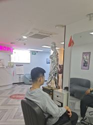-米娜护肤造型
