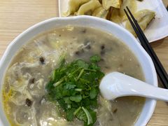 -肥叔锅贴(大钟楼店)