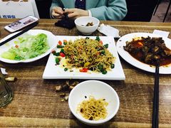 -芳芳餐厅(白沙路店)