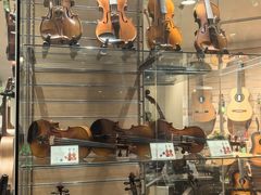 -柏斯音乐艺术中心·钢琴·吉他(上音店)