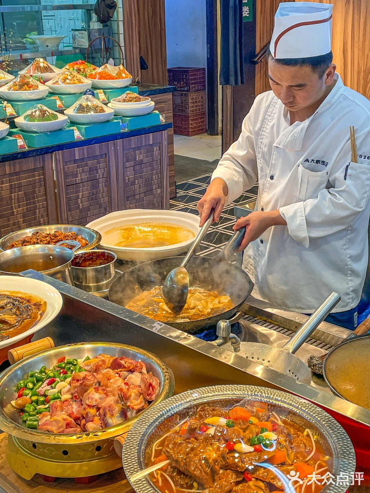 没错！就是藏在朝天宫巷子里的锅气老南京菜馆