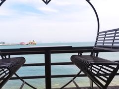 -北戴河碧螺塔海上酒吧公园