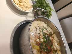 -德林酸菜鱼火锅(南丹店)