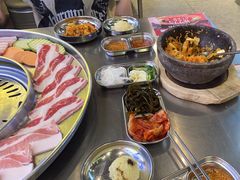 -哈哈碳都·牛肋条无限自助烤肉(台江万达店)