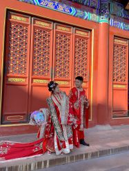 -都市丽人婚纱摄影