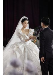 -MECCI婚礼摄影跟拍(红东方广场店)