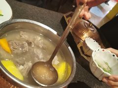 宁夏盐池滩羊手抓肉-丝路金桃·新疆菜(徐汇店)