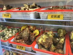 -菌海森林·非遗野生菌火锅(西山区滇池路摩根道店)