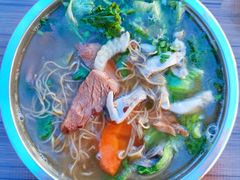 伊面-侨港风情街