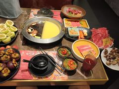 -一绪に和牛寿喜烧(罗湖益田假日店)